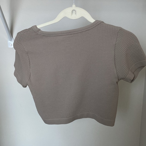 garage crop top - Picture 3 of 3